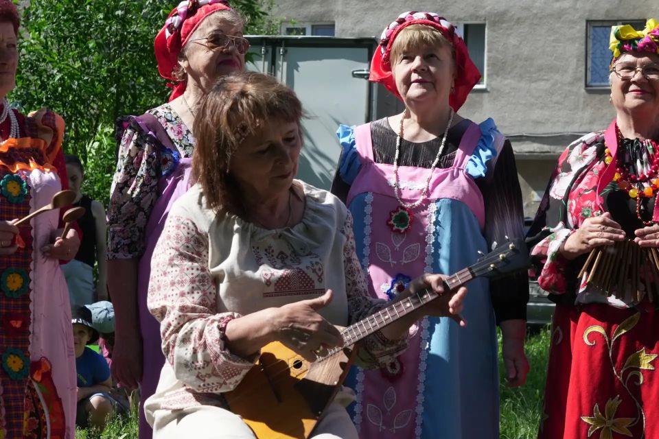 Сезон работы ветеранских двориков открыли сегодня в Кемерове Сезон работы ветеранских двориков открыли сегодня в Кемерове