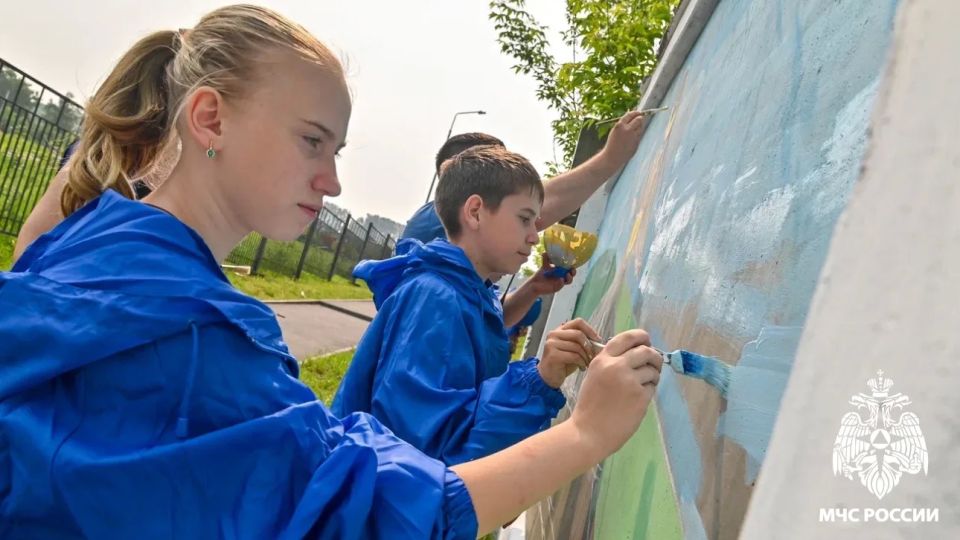 Безопасность — яркими красками Безопасность — яркими красками
