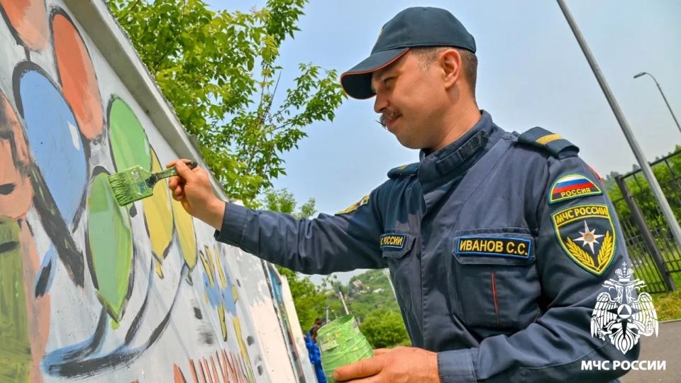 Безопасность — яркими красками Безопасность — яркими красками