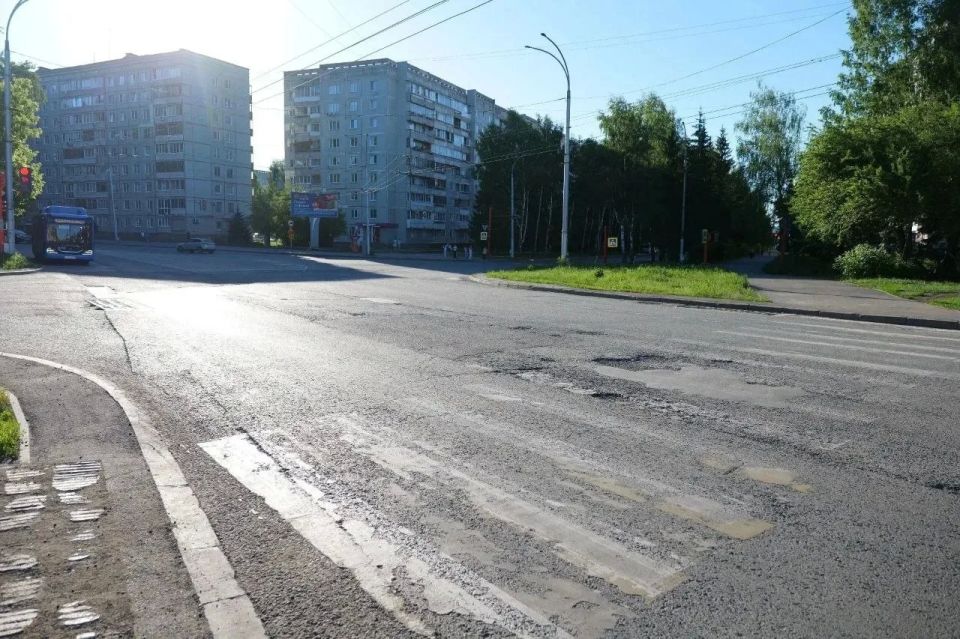 Мэр Кемерова Дмитрий Анисимов рассказал, какие дороги дополнительно отремонтируют в этом году