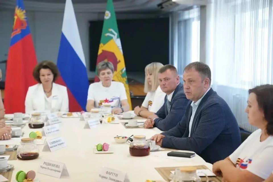 Илья Середюк: Провел в Новокузнецке выездной прием межведомственной комиссии по координации социальной поддержки участников СВО и их близких Илья Середюк: Провел в Новокузнецке выездной прием межведомственной комиссии по координации социальной поддержки участников СВО и их близких