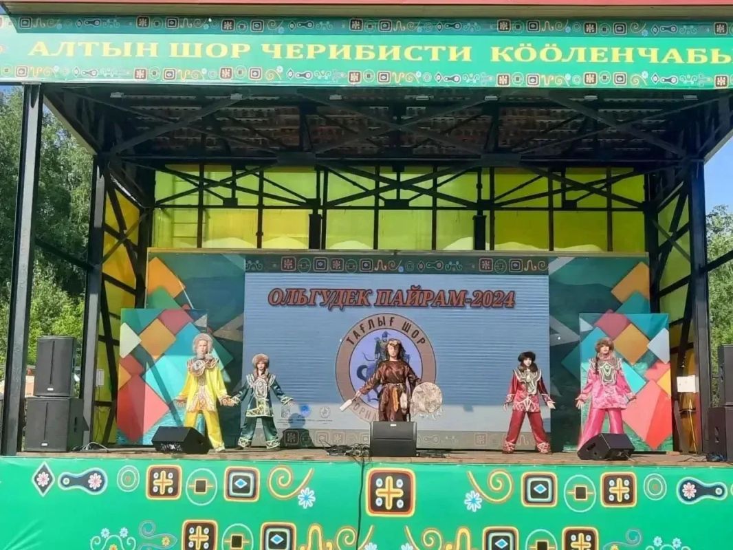 В поселке Кузедеево Новокузнецкого округа состоялся областной шорский праздник «Пайрам» В поселке Кузедеево Новокузнецкого округа состоялся областной шорский праздник «Пайрам»