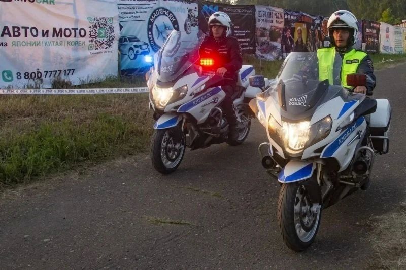 В Кемеровском округе сотрудники полиции обеспечили охрану общественного порядка на мотофестивале «От заката до рассвета» В Кемеровском округе сотрудники полиции обеспечили охрану общественного порядка на мотофестивале «От заката до рассвета»
