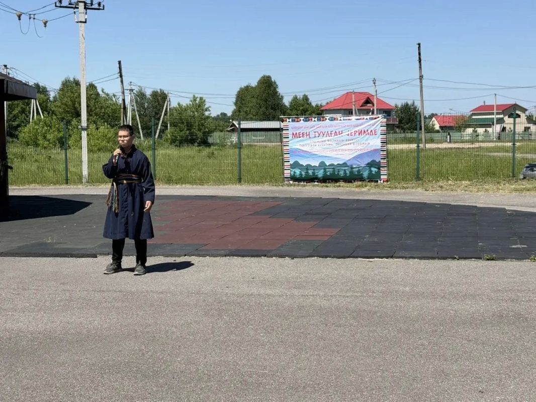 Сохраняя истоки: в поселке Телеуты прошел фестиваль «МЕЕ ТУУЛАН JEРИМДЕ» Сохраняя истоки: в поселке Телеуты прошел фестиваль «МЕЕ ТУУЛАН JEРИМДЕ»