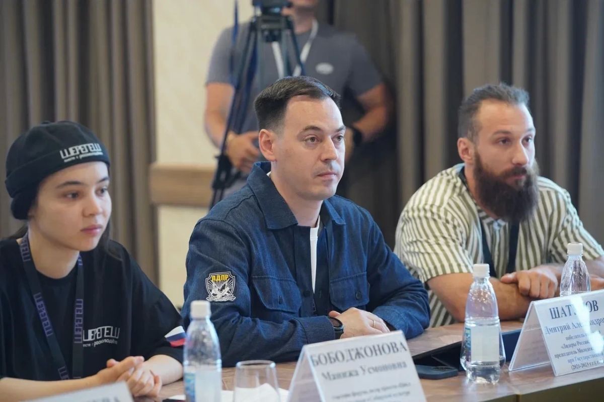 Илья Середюк: Развитие внутреннего туризма обсудили с участниками молодежного форума «Шерегеш» Илья Середюк: Развитие внутреннего туризма обсудили с участниками молодежного форума «Шерегеш»