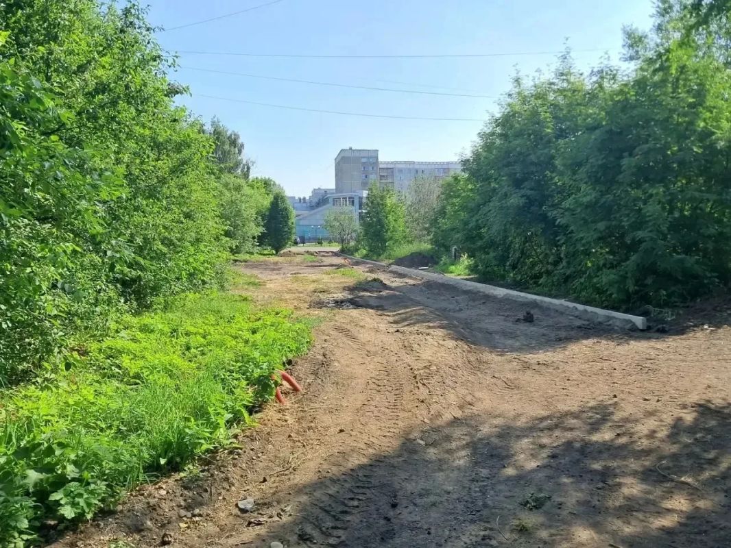 В Куйбышевском районе продолжается обновление общественных пространств в рамках федерального проекта «Формирование комфортной городской среды» нацпроекта «Инфраструктура для жизни» В Куйбышевском районе продолжается обновление общественных пространств в рамках федерального проекта «Формирование комфортной городской среды» нацпроекта «Инфраструктура для жизни»