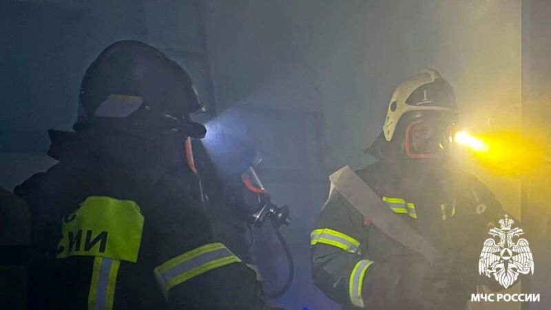 В Осинниках прошли пожарные учения В Осинниках прошли пожарные учения