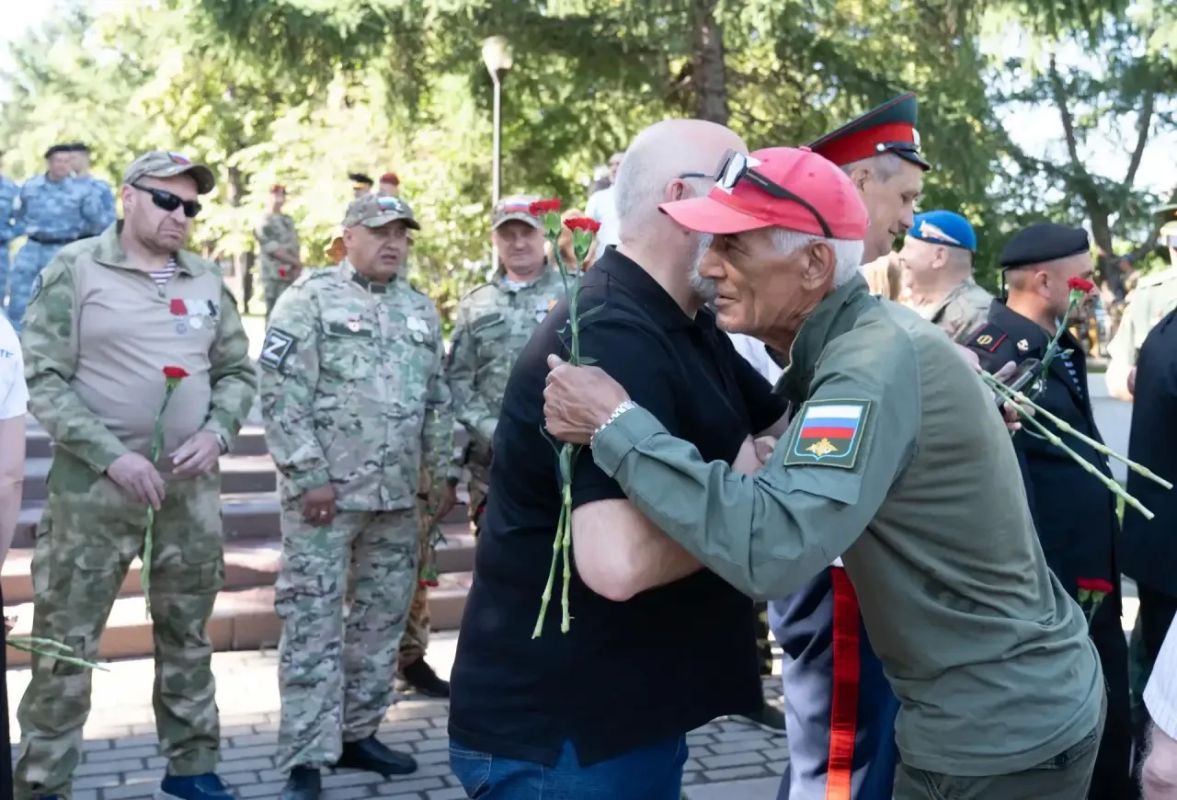 В День ветеранов боевых действий в России кемеровчане почтили память погибших защитников Родины В День ветеранов боевых действий в России кемеровчане почтили память погибших защитников Родины