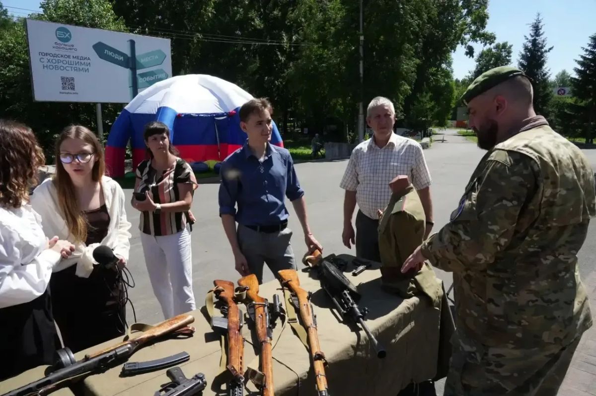 В Комсомольском парке имени Веры Волошиной сегодня провели праздничную программу с семейной атмосферой В Комсомольском парке имени Веры Волошиной сегодня провели праздничную программу с семейной атмосферой