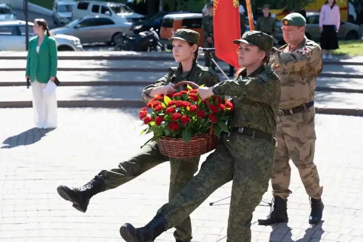 В День ветеранов боевых действий в России кемеровчане почтили память погибших защитников Родины В День ветеранов боевых действий в России кемеровчане почтили память погибших защитников Родины