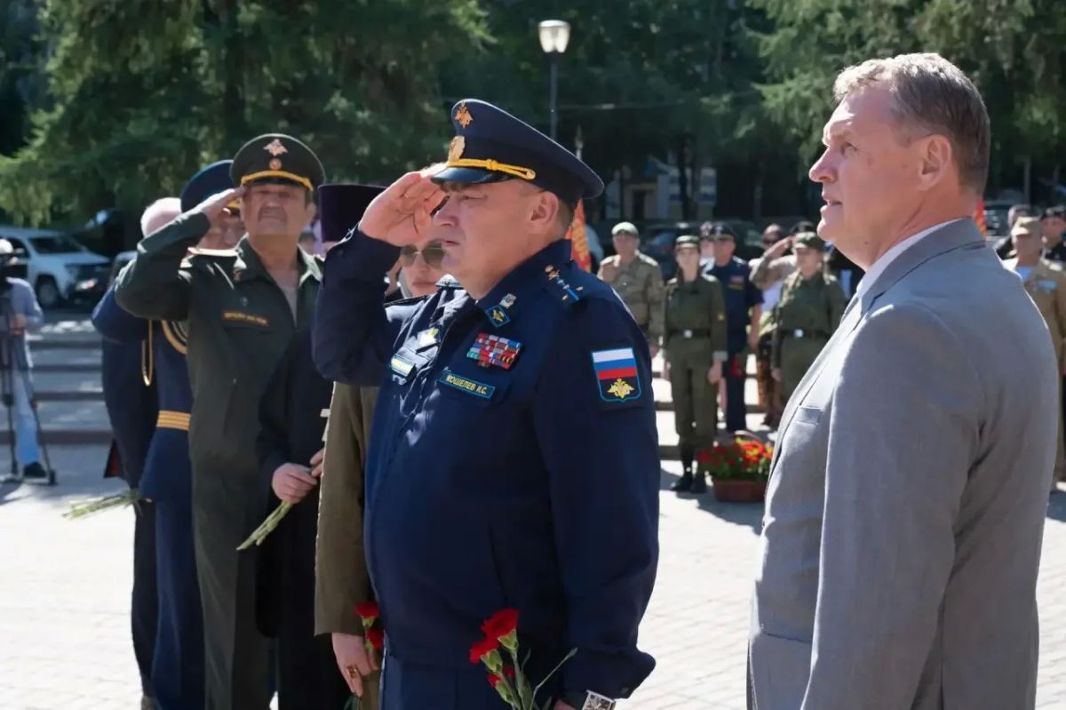 В День ветеранов боевых действий в России кемеровчане почтили память погибших защитников Родины В День ветеранов боевых действий в России кемеровчане почтили память погибших защитников Родины