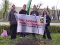 В этом году Новокузнецк вновь стал частью двух важных экологических акций — «Сад памяти» и «Выбираю чистый воздух»
