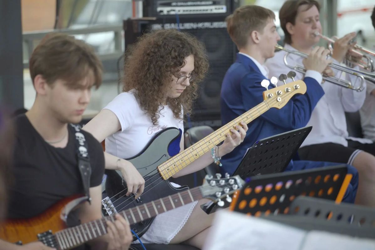 VII Международный семейный фестиваль «КуZня джаzZ» VII Международный семейный фестиваль «КуZня джаzZ»