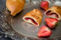 Пирожки с клубникой: как создать кулинарный шедевр дома