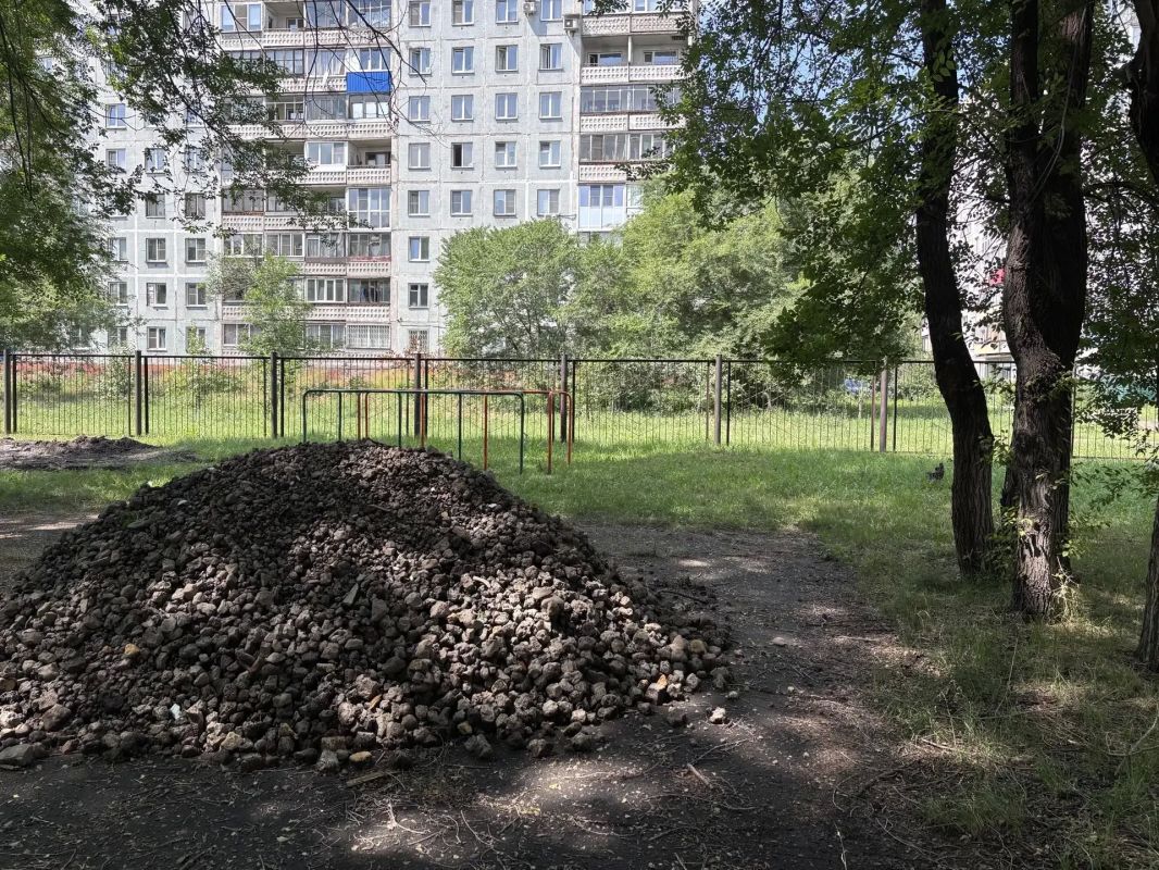 Школа №2 Центрального района города в этом году стала участником регионального проекта «Твой Кузбасс – твоя инициатива» — и теперь на пришкольной территории появится современная спортивная площадка Школа №2 Центрального района города в этом году стала участником регионального проекта «Твой Кузбасс – твоя инициатива» — и теперь на пришкольной территории появится современная спортивная площадка
