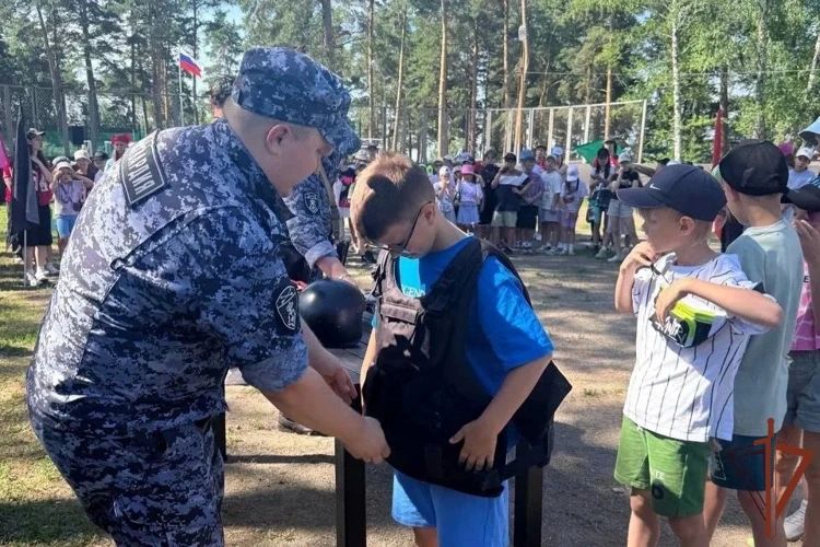 Ведомственная акция «Каникулы с Росгвардией» продолжает набирать обороты в Сибири Ведомственная акция «Каникулы с Росгвардией» продолжает набирать обороты в Сибири