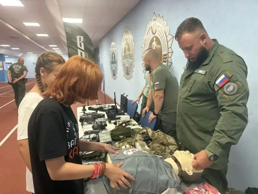 Больше 200 школьников выполнили нормативы ГТО в рамках спортивного фестиваля Больше 200 школьников выполнили нормативы ГТО в рамках спортивного фестиваля
