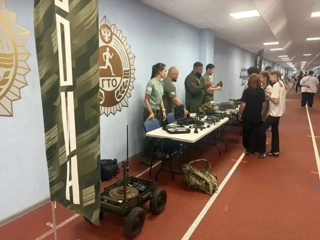 Больше 200 школьников выполнили нормативы ГТО в рамках спортивного фестиваля Больше 200 школьников выполнили нормативы ГТО в рамках спортивного фестиваля