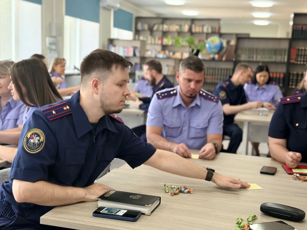 В следственном управлении СК России по Кемеровской области – Кузбассу состоялось расширенное заседание Совета наставников В следственном управлении СК России по Кемеровской области – Кузбассу состоялось расширенное заседание Совета наставников