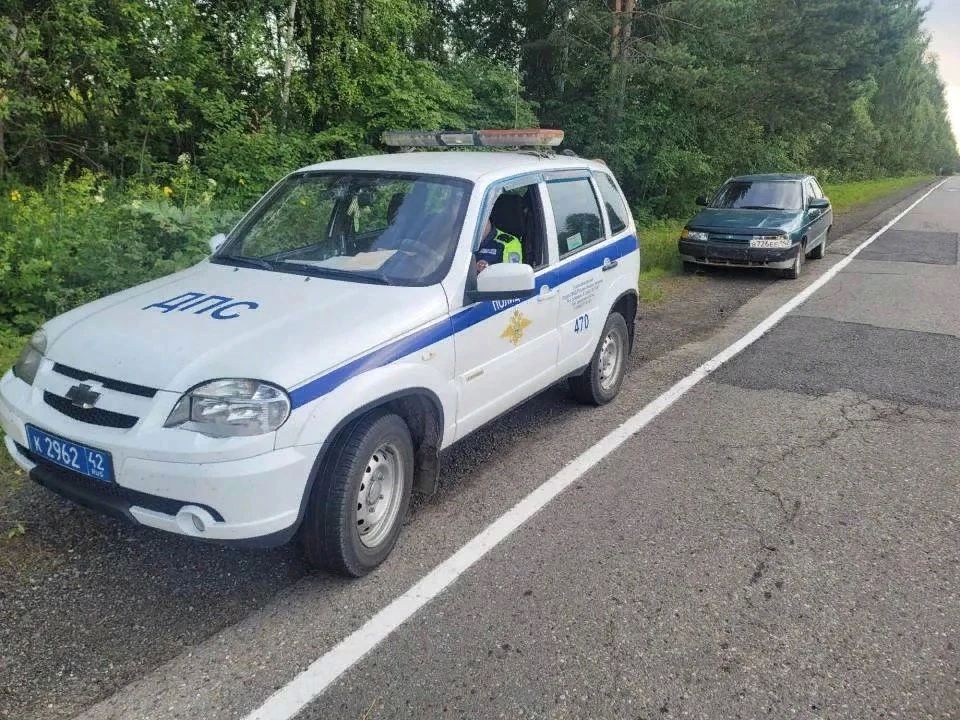 В Новокузнецком муниципальном округе сотрудники Госавтоинспекции задержали водителя, повторно севшего за руль с признаками опьянения