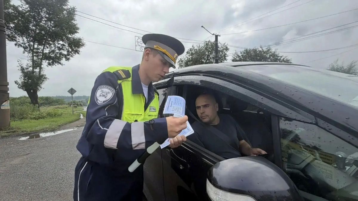 В Ленинске-Кузнецком сотрудники Госавтоинспекции провели акцию «Будь трезвым в пути» В Ленинске-Кузнецком сотрудники Госавтоинспекции провели акцию «Будь трезвым в пути»