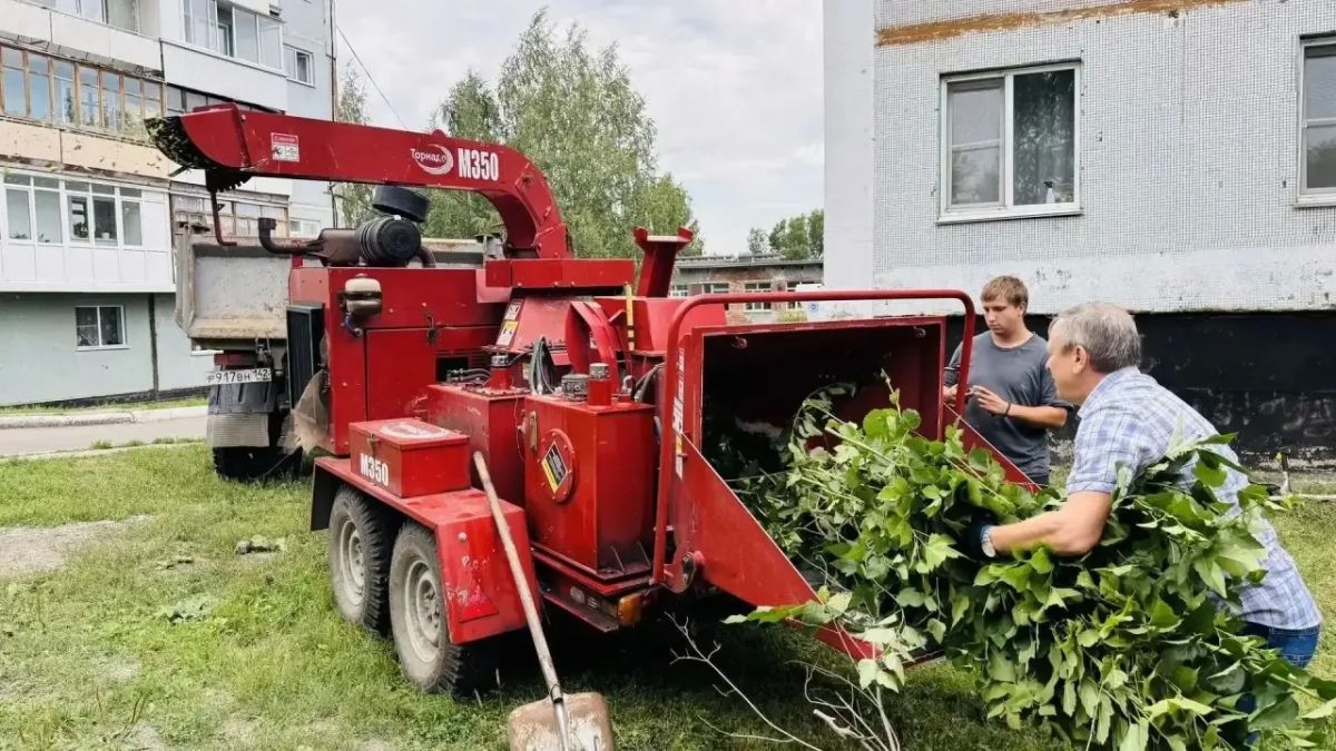 В Кедровке прошёл субботник по инициативе жителей В Кедровке прошёл субботник по инициативе жителей