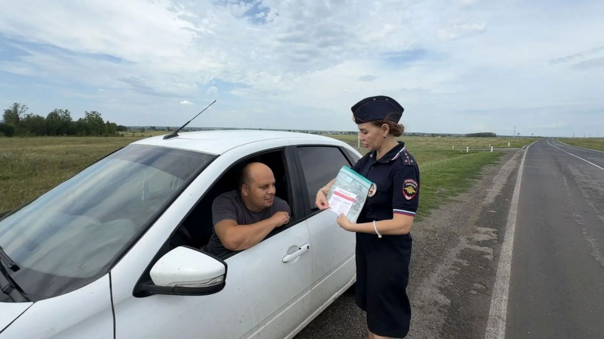 В Ленинск-Кузнецком муниципальном округе сотрудники Госавтоинспекции призвали водителей двигаться «по своей полосе» В Ленинск-Кузнецком муниципальном округе сотрудники Госавтоинспекции призвали водителей двигаться «по своей полосе»