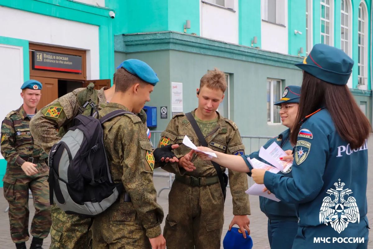 Молодёжный совет МЧС России посетил «Поезд Победы» в Кузбассе Молодёжный совет МЧС России посетил «Поезд Победы» в Кузбассе