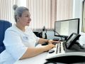 Серьезную патологию выявили у 52-летней пациентки Кемеровской городской клинической поликлиники № 5 имени Л.И. Темерхановой. Шум в ушах оказался симптомом редкой опухоли