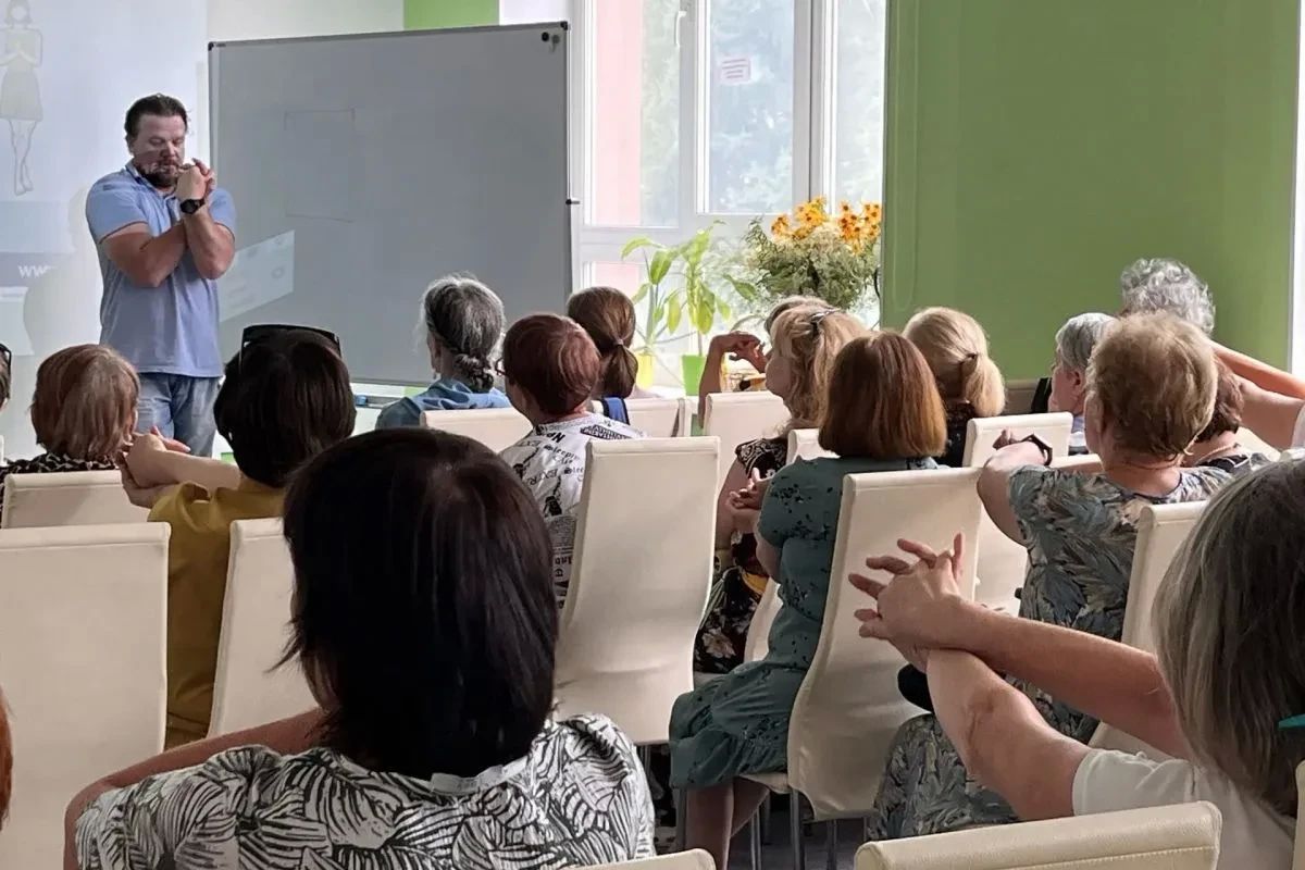 В Кемерове участницам женского клуба рассказали о профилактике стресса