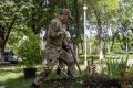 Росгвардейцы и общественники обновили территорию детского санатория в Кемерове