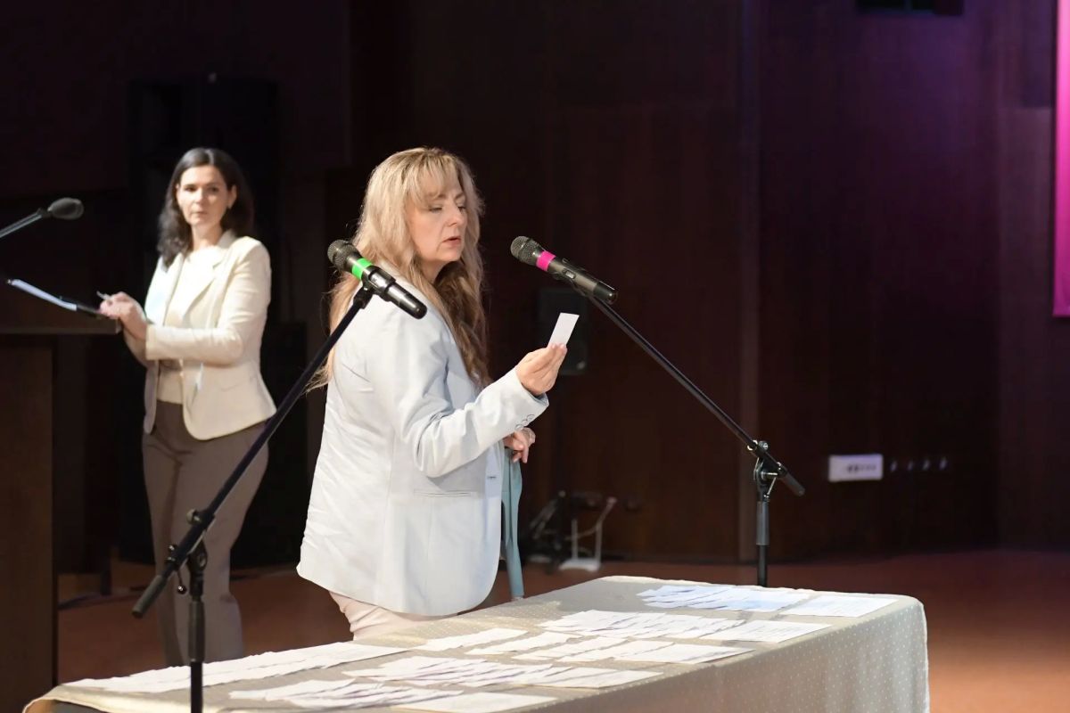 В Новокузнецке завершилась регистрация кандидатов и началась подготовка к жеребьевке в муниципальных СМИ В Новокузнецке завершилась регистрация кандидатов и началась подготовка к жеребьевке в муниципальных СМИ