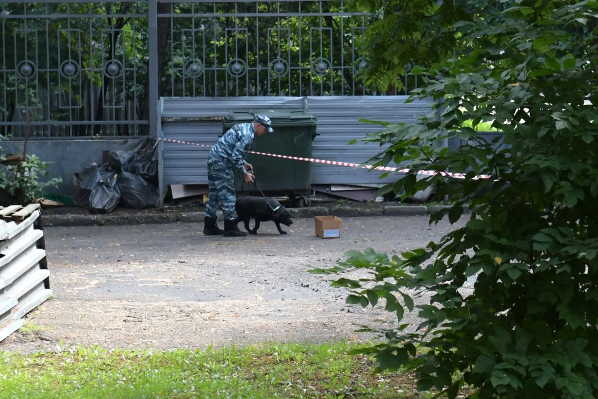 Детсады, школы и колледжи региона присоединились ко всероссийским учениям по антитеррористической безопасности Детсады, школы и колледжи региона присоединились ко всероссийским учениям по антитеррористической безопасности