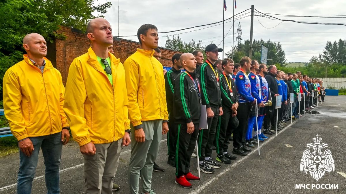 Секунды решали всё: в Кузбассе определили сильнейших в пожарно-спасательном спорте Секунды решали всё: в Кузбассе определили сильнейших в пожарно-спасательном спорте