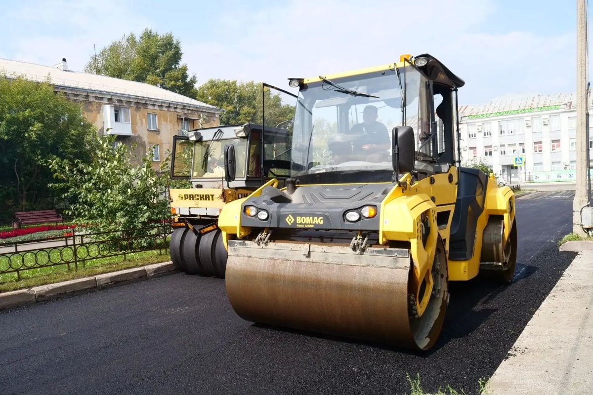 В Кемерове приступили к асфальтированию улицы Невьянской в поселке Предзаводском В Кемерове приступили к асфальтированию улицы Невьянской в поселке Предзаводском
