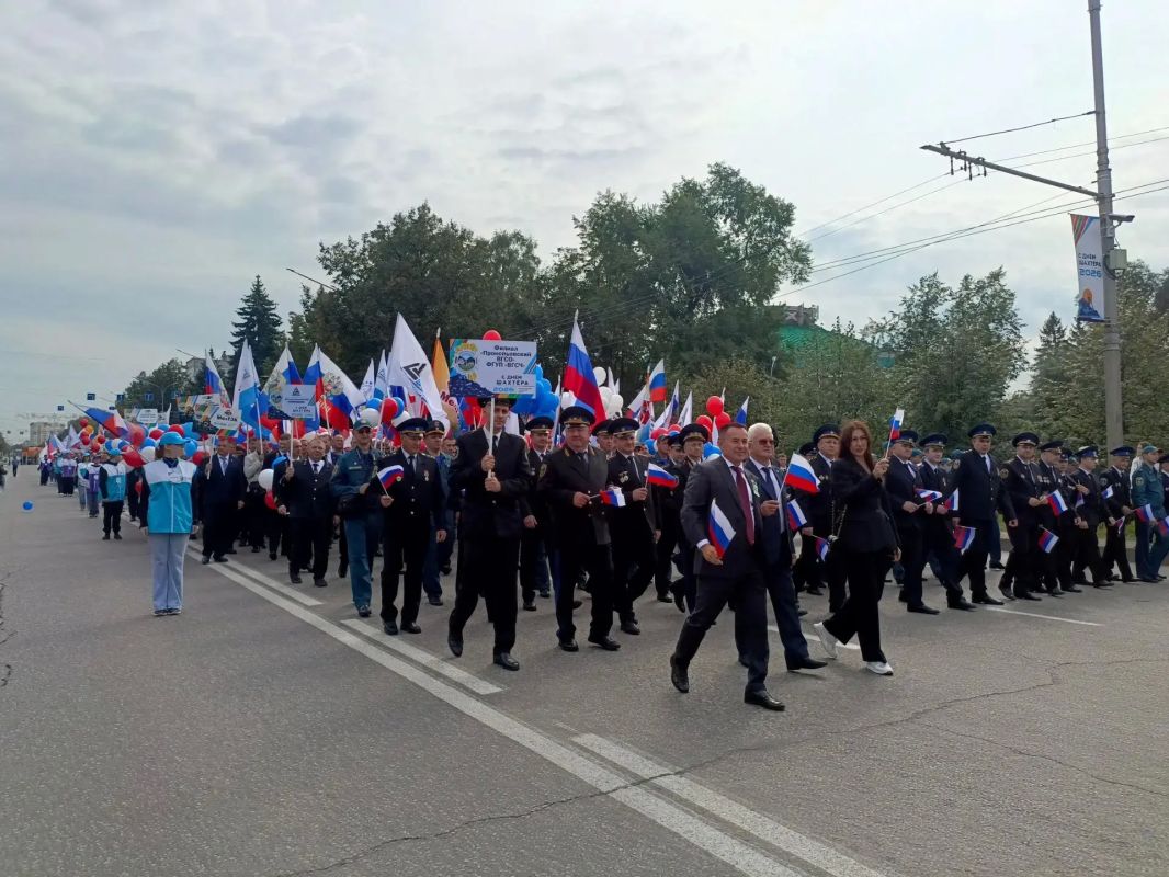 Сегодня в Новокузнецке стартовали торжества, посвящённые Дню шахтёра Сегодня в Новокузнецке стартовали торжества, посвящённые Дню шахтёра