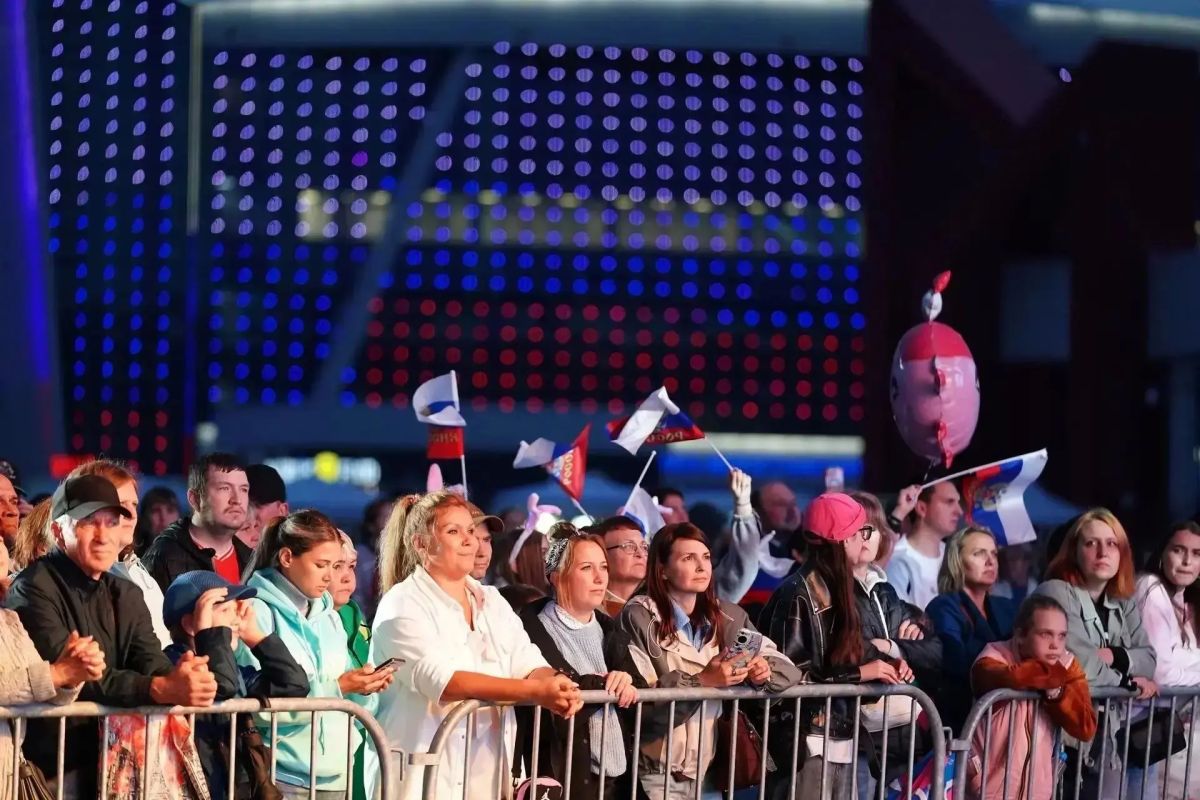В Кемерове прошел фестиваль «Русское лето» #ZaРоссию В Кемерове прошел фестиваль «Русское лето» #ZaРоссию