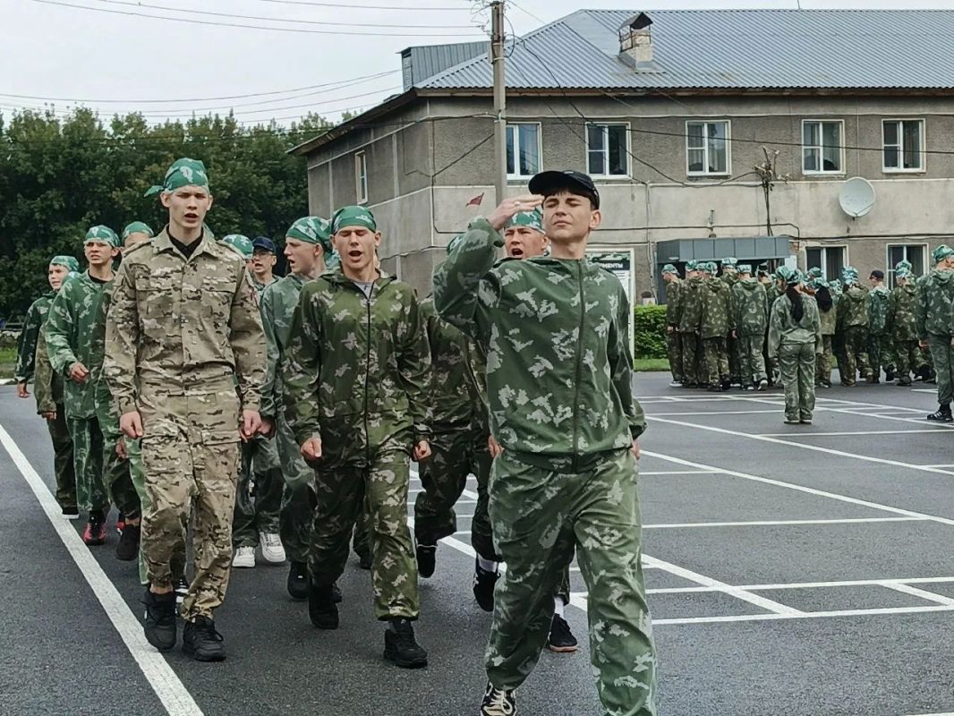 В Кузбассе завершилась областная смена «Сила России» В Кузбассе завершилась областная смена «Сила России»