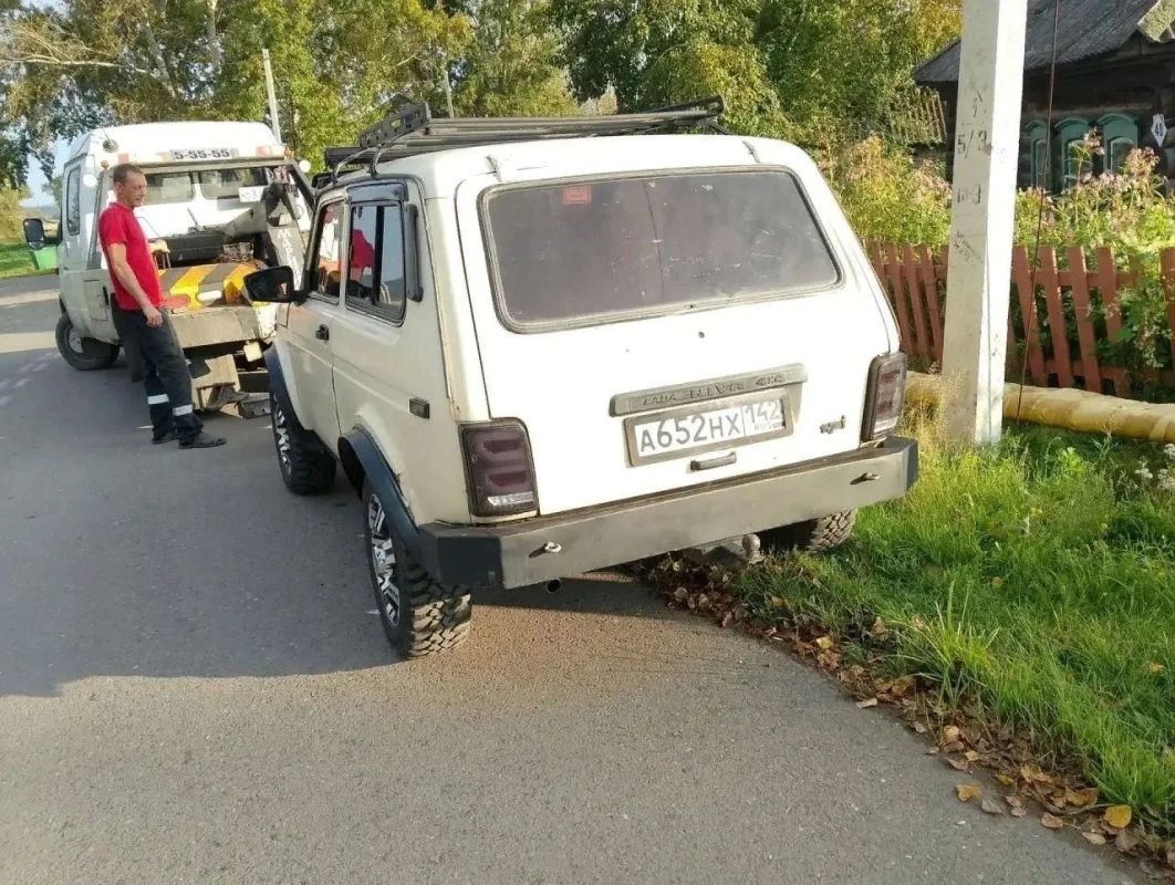 В Чебулинском муниципальном округе полицейские провели акцию «Безопасность зависит от каждого» В Чебулинском муниципальном округе полицейские провели акцию «Безопасность зависит от каждого»