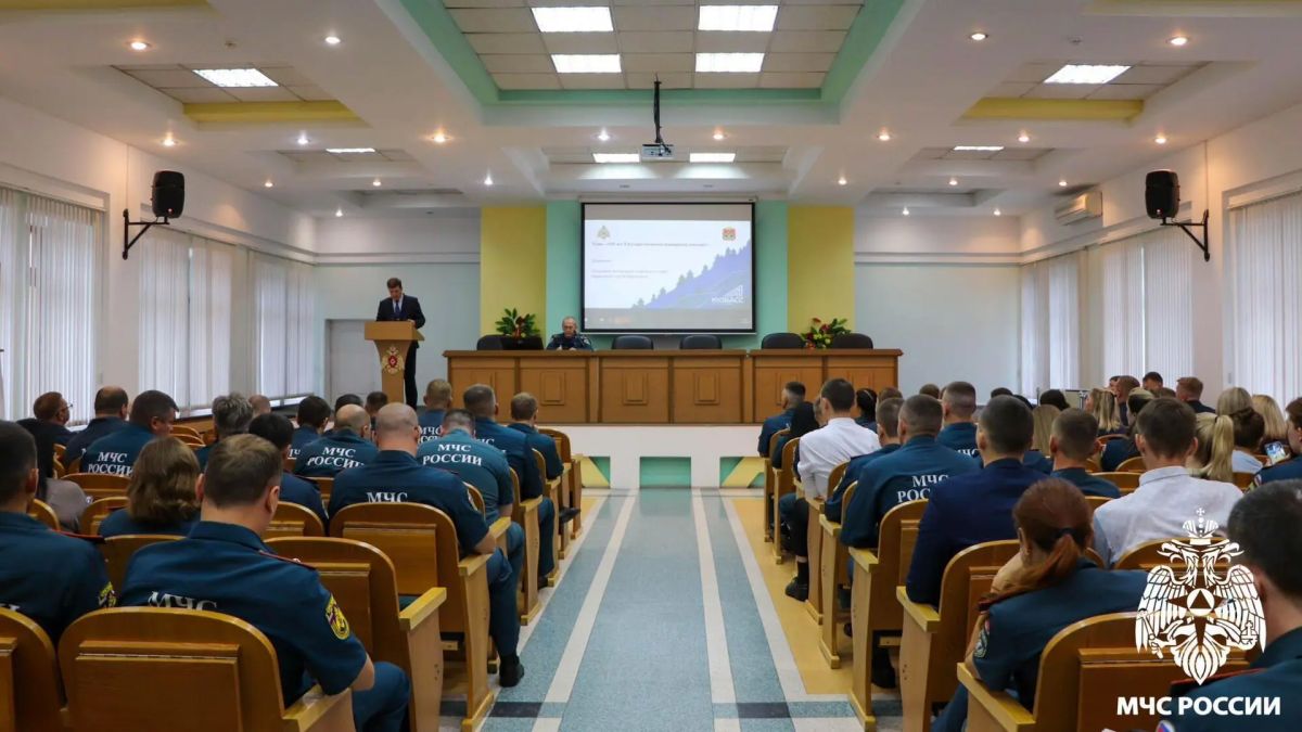 Ветеран провёл познавательную лекцию для сотрудников Главного управления Ветеран провёл познавательную лекцию для сотрудников Главного управления