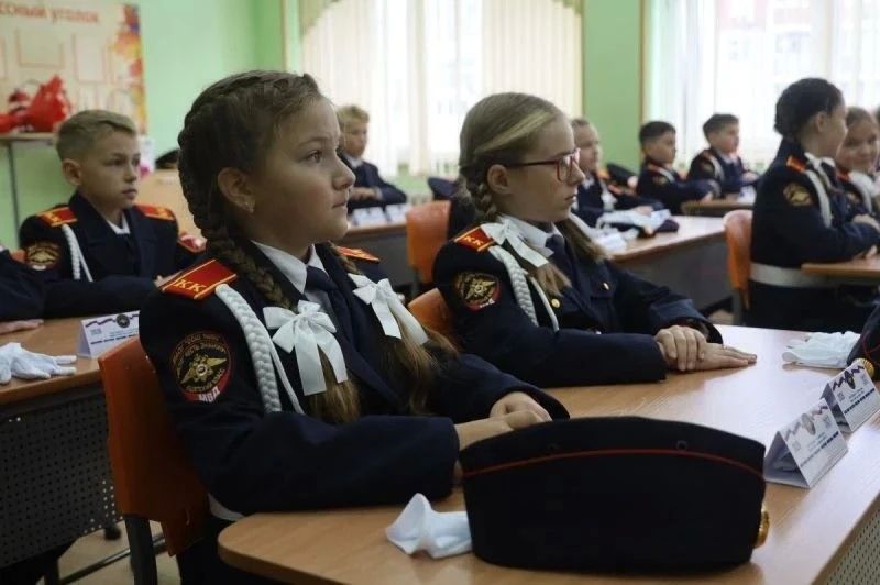 В новом учебном году в Кемерове открыли четыре кадетских класса В новом учебном году в Кемерове открыли четыре кадетских класса