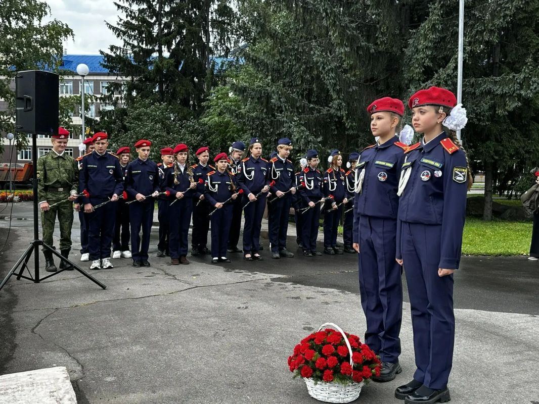 В честь Дня специалиста по ядерному обеспечению в Кемерове состоялась памятная акция В честь Дня специалиста по ядерному обеспечению в Кемерове состоялась памятная акция