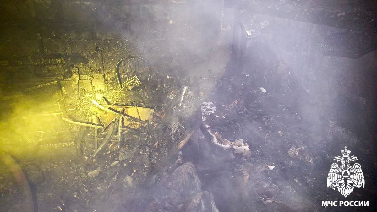В Киселёвске при пожаре в гараже погиб человек В Киселёвске при пожаре в гараже погиб человек