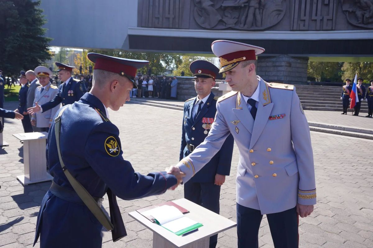 Первокурсники Кузбасского института ФСИН России приняли Присягу Первокурсники Кузбасского института ФСИН России приняли Присягу