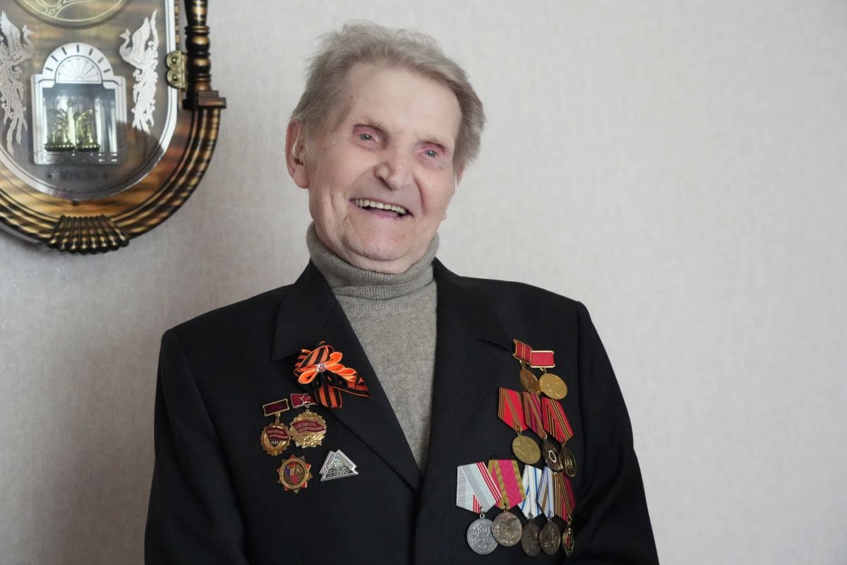 Сегодня 95-летие отметил кемеровчанин Александр Горшков, труженик тыла, ветеран труда