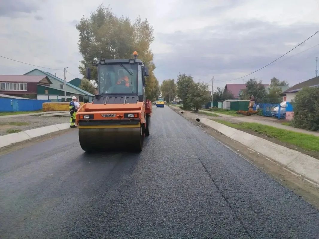 В Кемерове на улице Угловой приступили к укладке асфальтобетонного покрытия В Кемерове на улице Угловой приступили к укладке асфальтобетонного покрытия