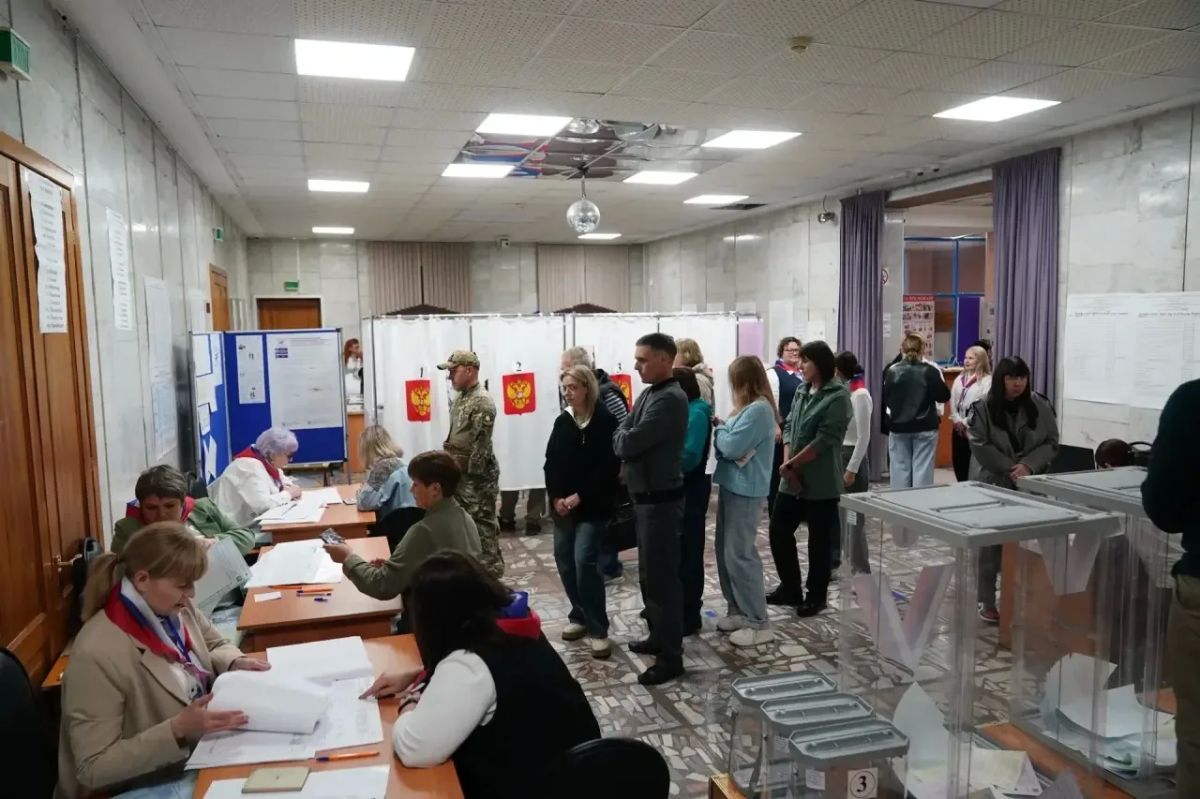 В Кемерове открылись избирательные участки В Кемерове открылись избирательные участки
