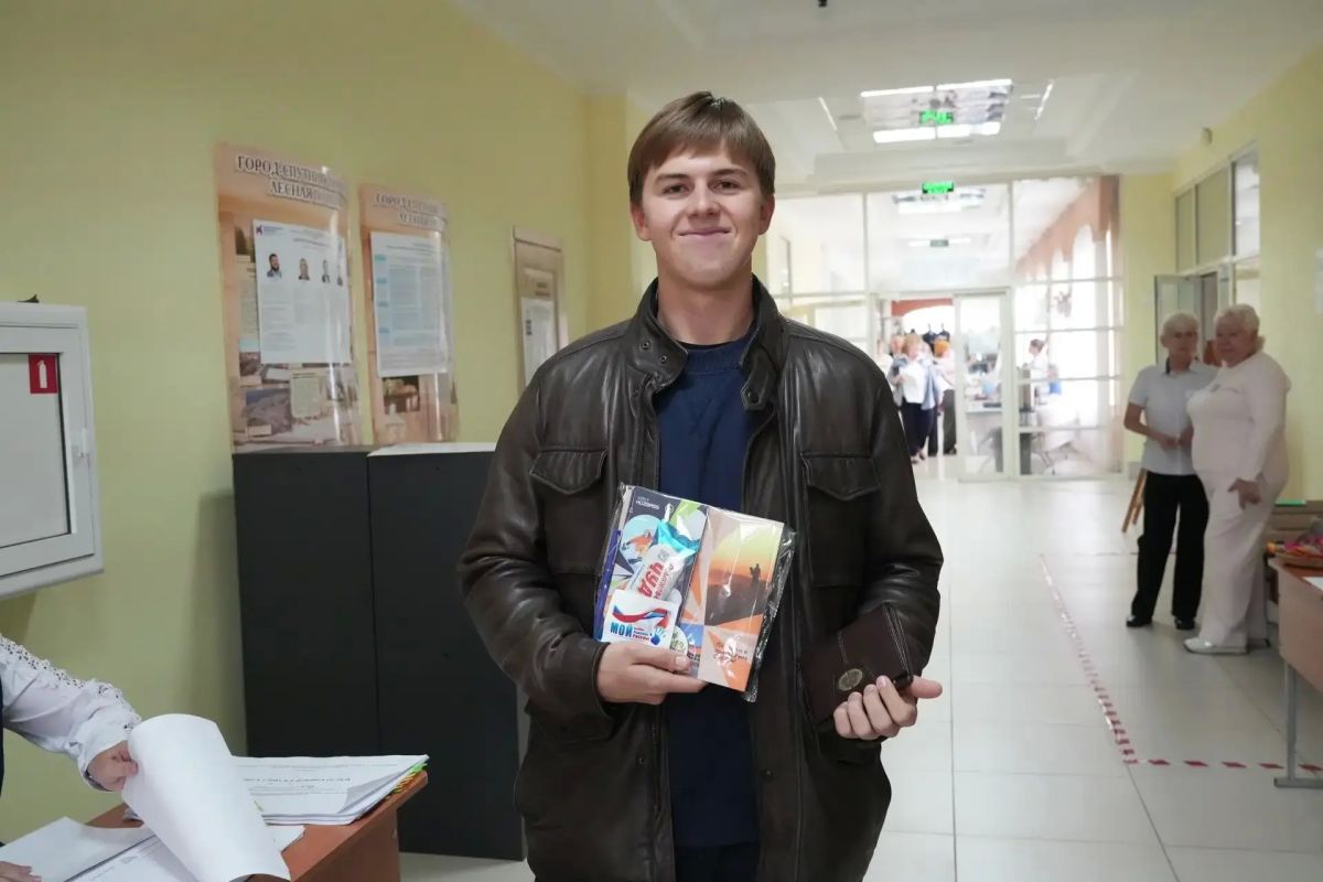 Атмосфера праздника и заботы о здоровье: как проходят выборы в жилом районе Лесная Поляна Атмосфера праздника и заботы о здоровье: как проходят выборы в жилом районе Лесная Поляна