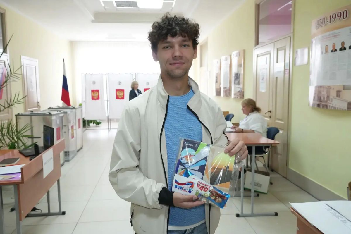 Атмосфера праздника и заботы о здоровье: как проходят выборы в жилом районе Лесная Поляна Атмосфера праздника и заботы о здоровье: как проходят выборы в жилом районе Лесная Поляна