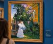 «Сирень». Перед зрителем – картина Бориса Кустодиева «Сирень», представленная в рамках выставки «Русский импрессионизм» из собрания Государственного Русского музея